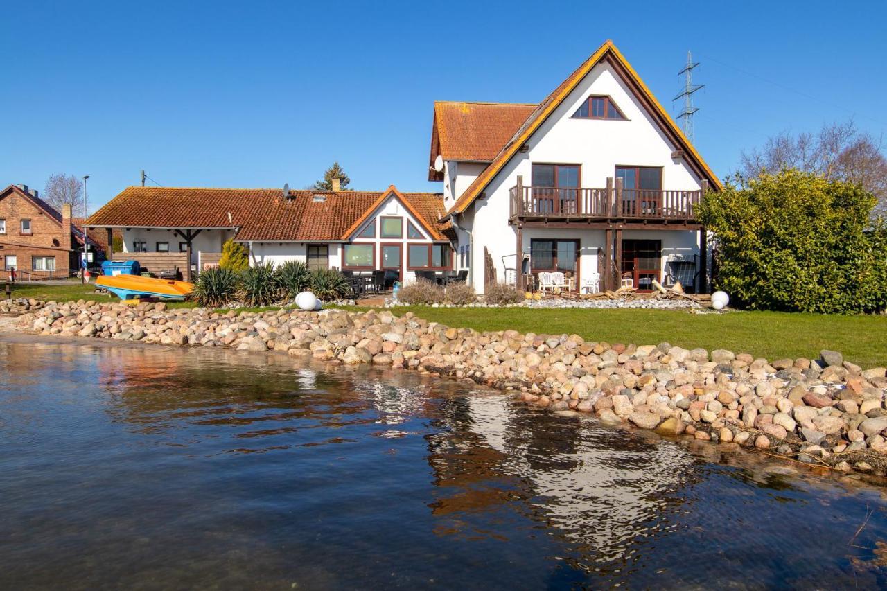 Hotel Pension Zur Wittower Faehre Wiek auf Rügen Exterior foto