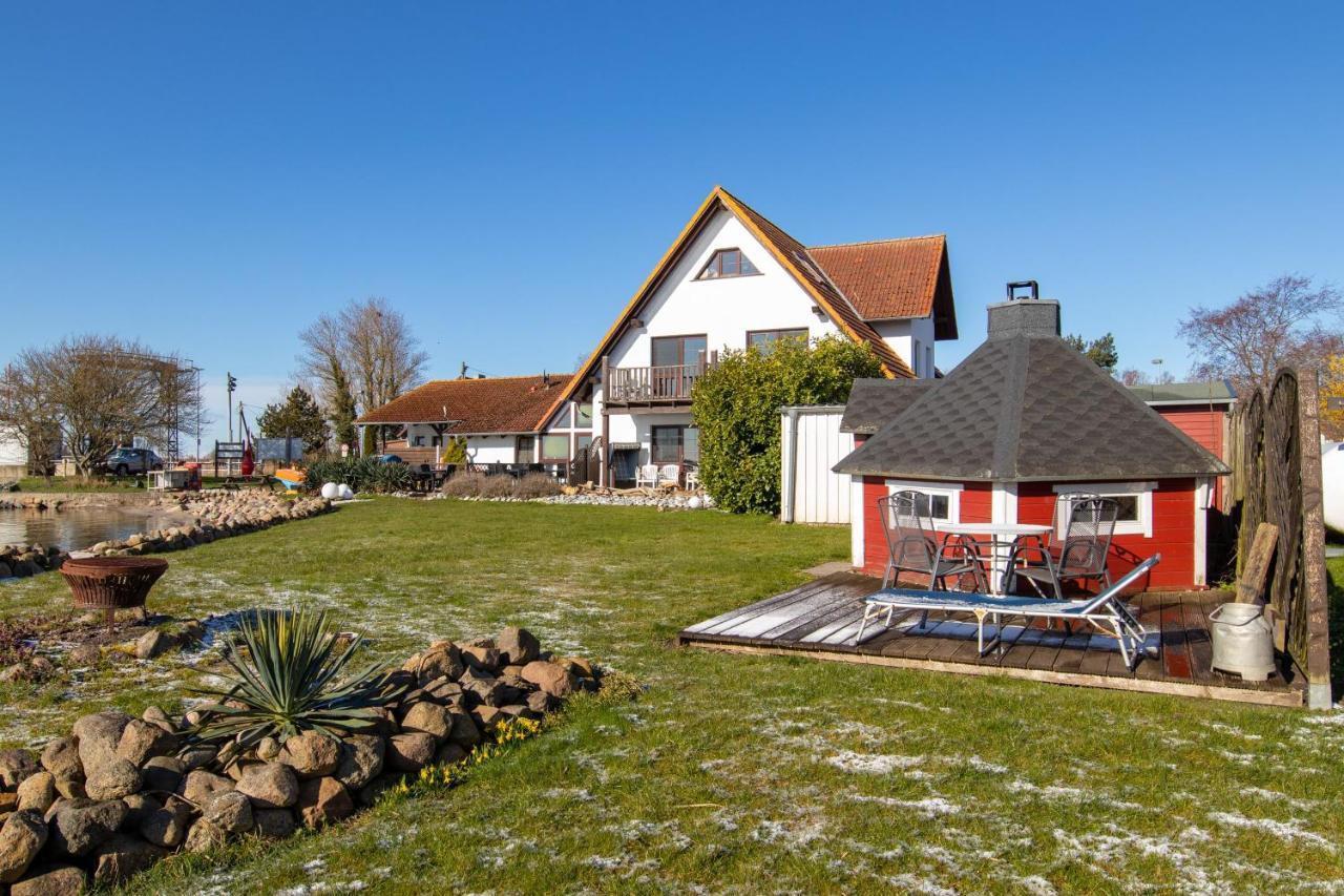 Hotel Pension Zur Wittower Faehre Wiek auf Rügen Exterior foto