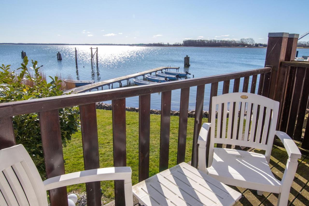 Hotel Pension Zur Wittower Faehre Wiek auf Rügen Exterior foto